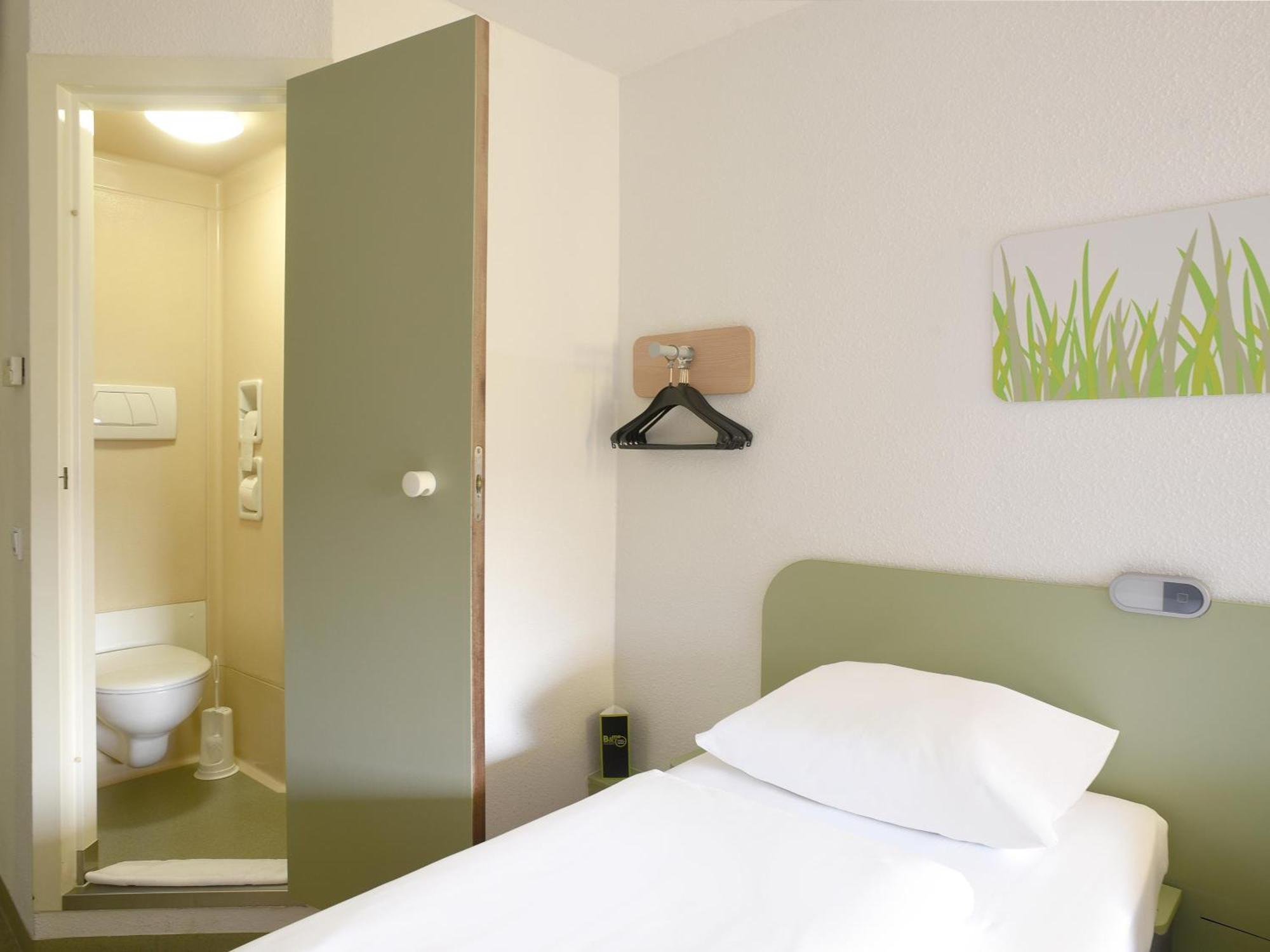 B&B Hotel Essen-Nord Esterno foto